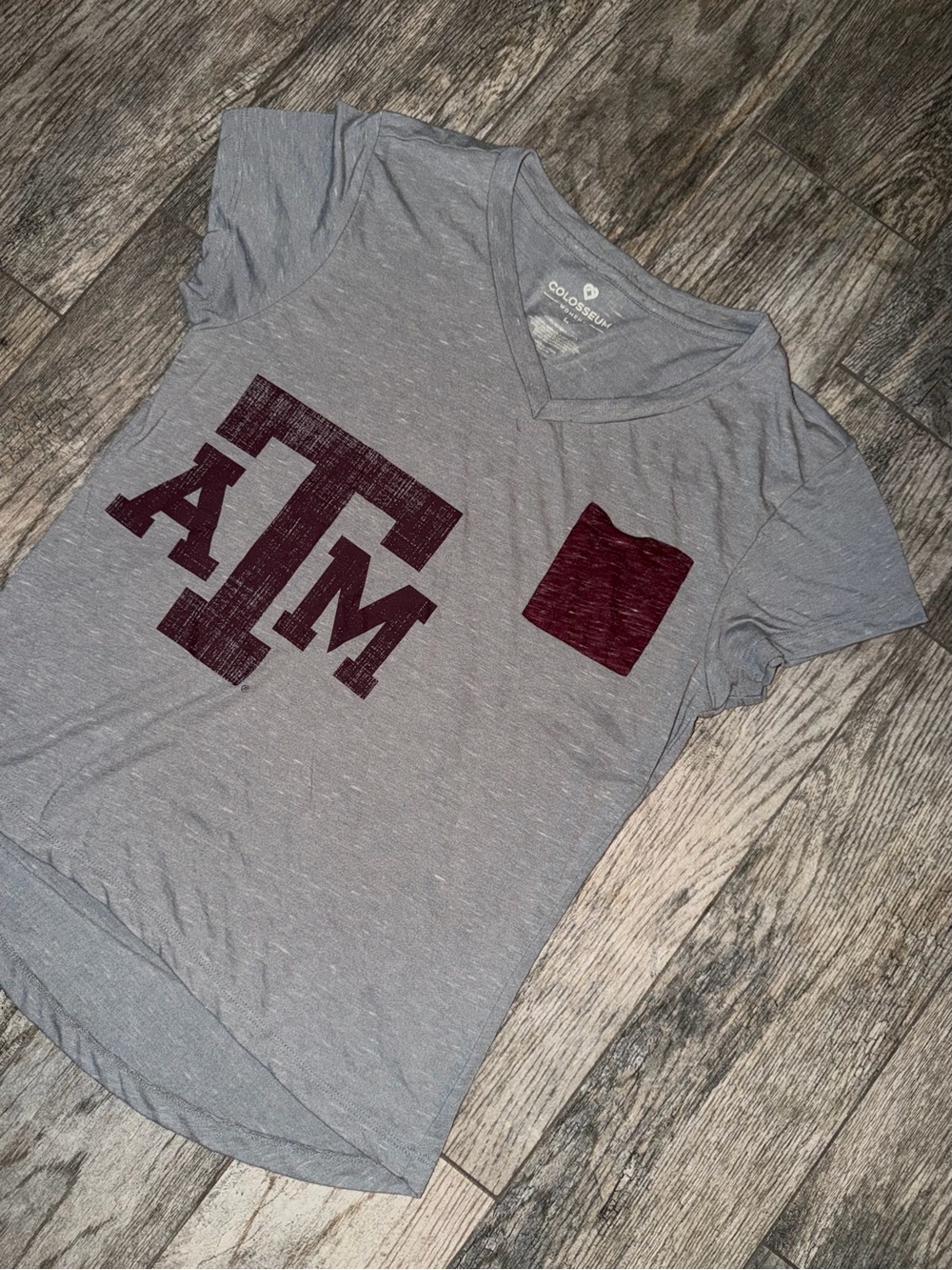 Texas A&M Aggies Colosseum Women’s L V-Neck Pocket Tee